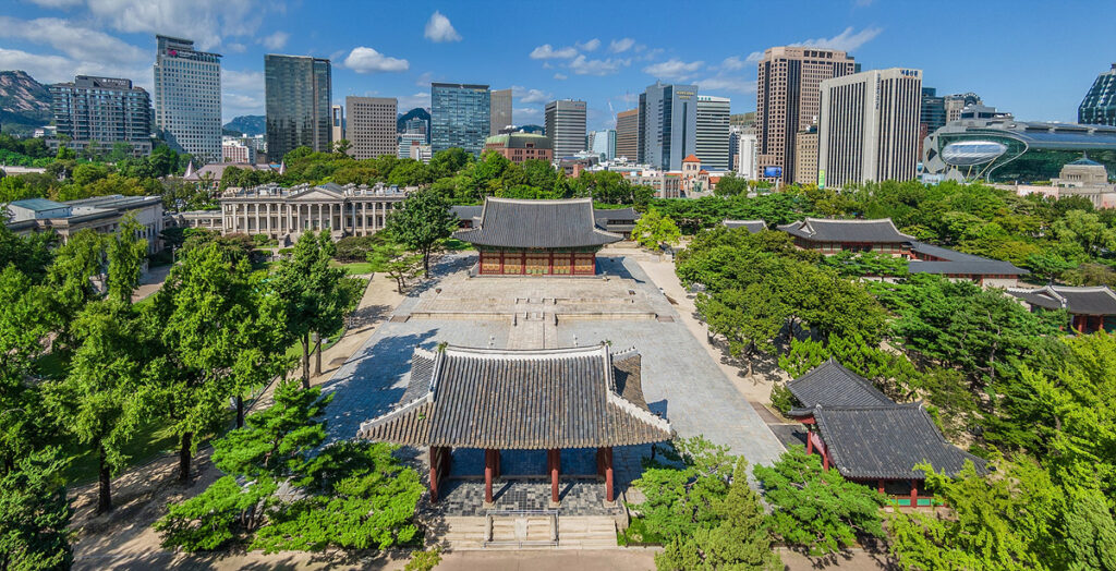 덕수궁 중화전 및 중화문 전경(궁능유적본부) min